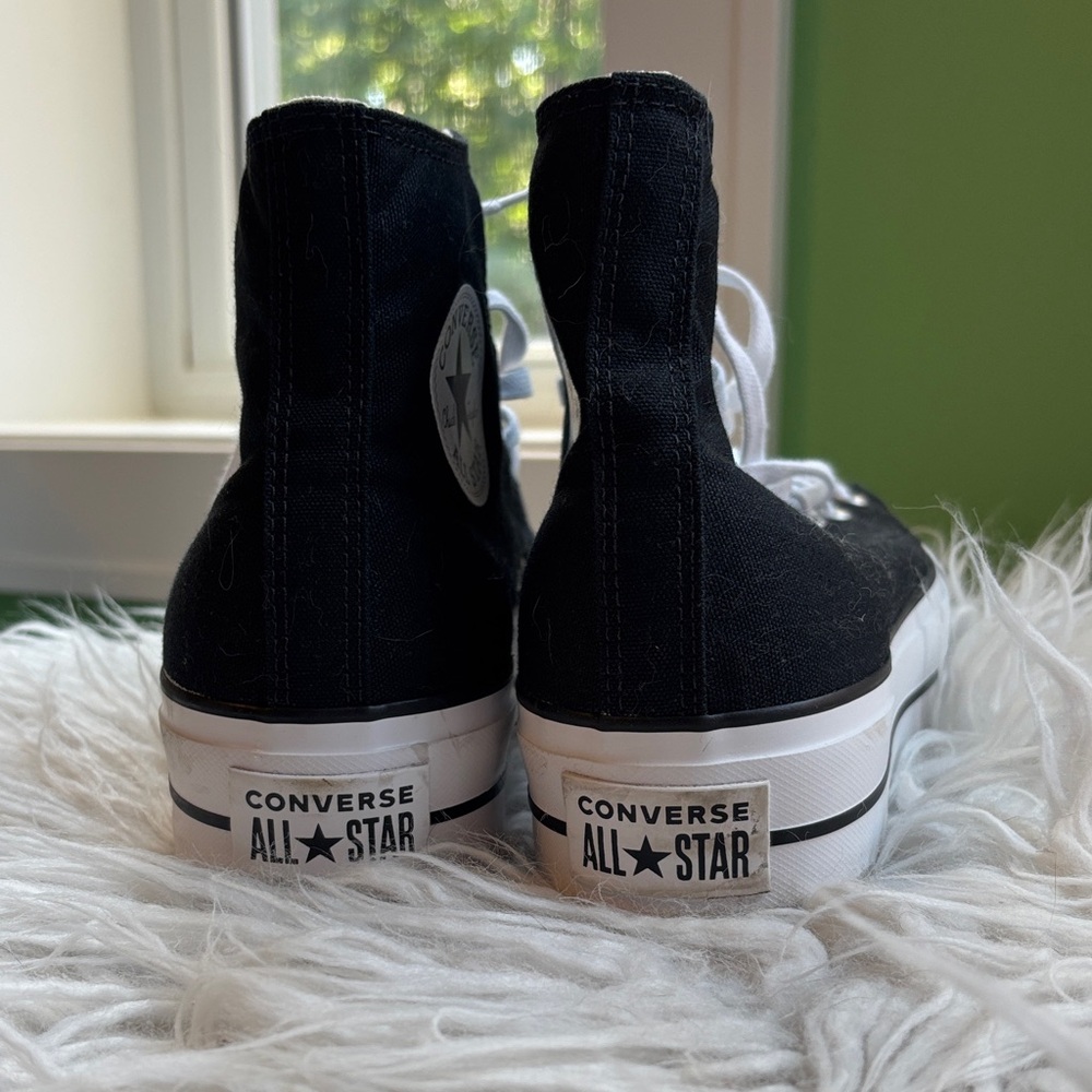 Classic Black High-Top Sneakers - Picture 4 of 7